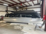 Pre-Owned 2014 Bennington Power Boat for sale